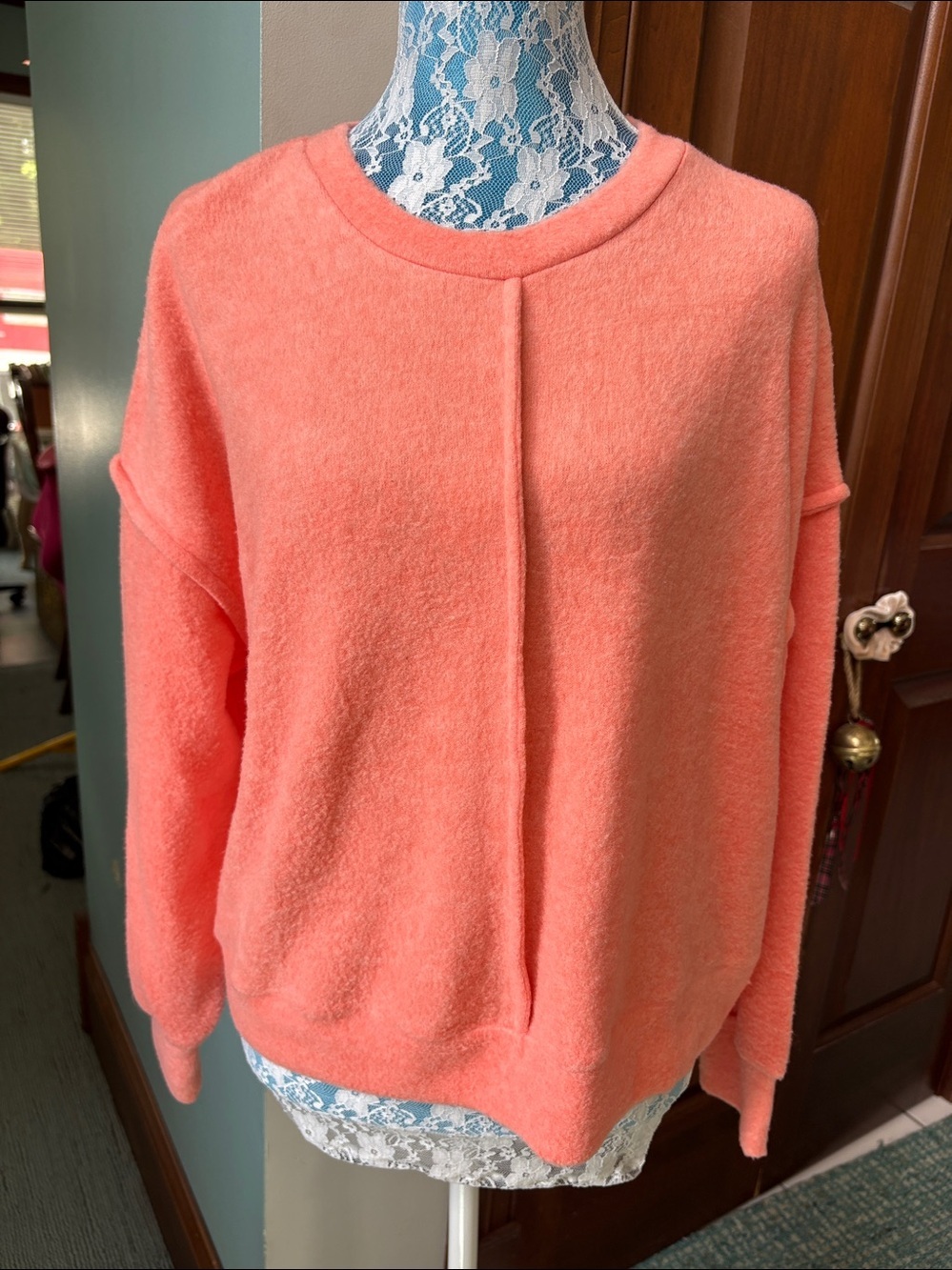 ZENANA Coral fleece Sweater crop top crewneck long sleeve cozy/stretch L/XL  NWT